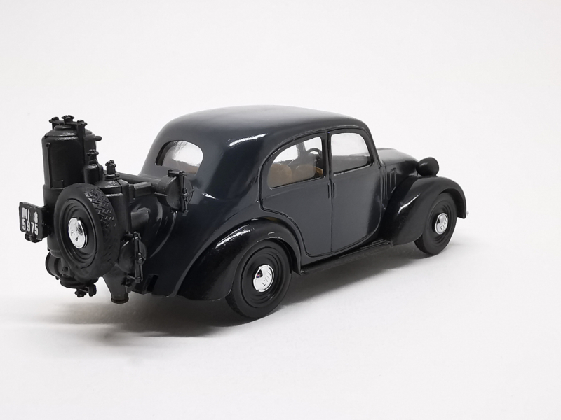 (1937) Fiat 508C Berlina Gasogene zezadu