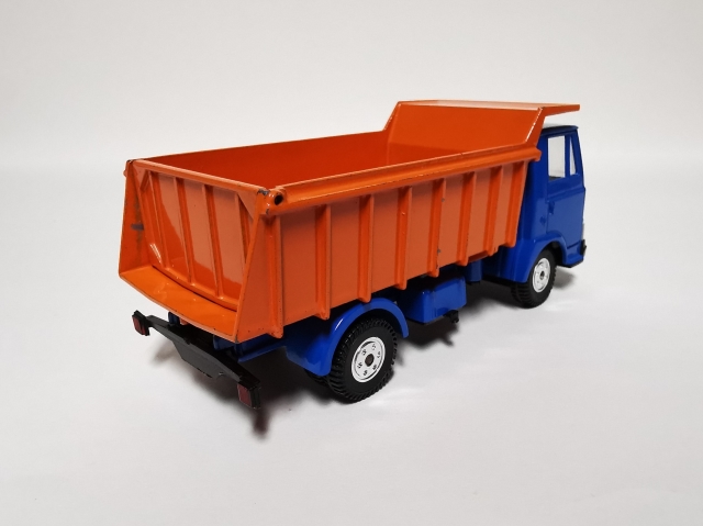 Fiat 50 NC (1972) zezadu