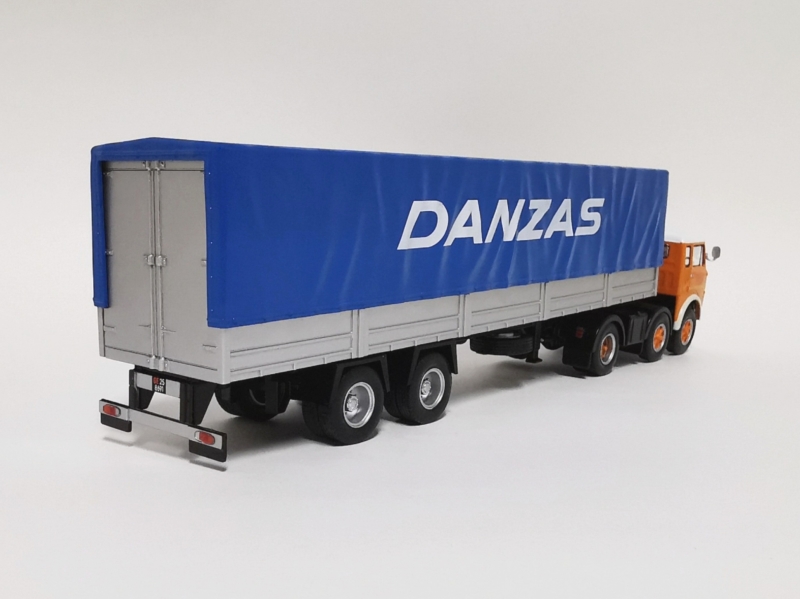 Fiat 690 T1 (1961) zezadu