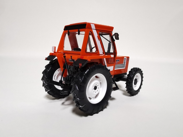 Fiat 880 DT Someca (1975) zezadu